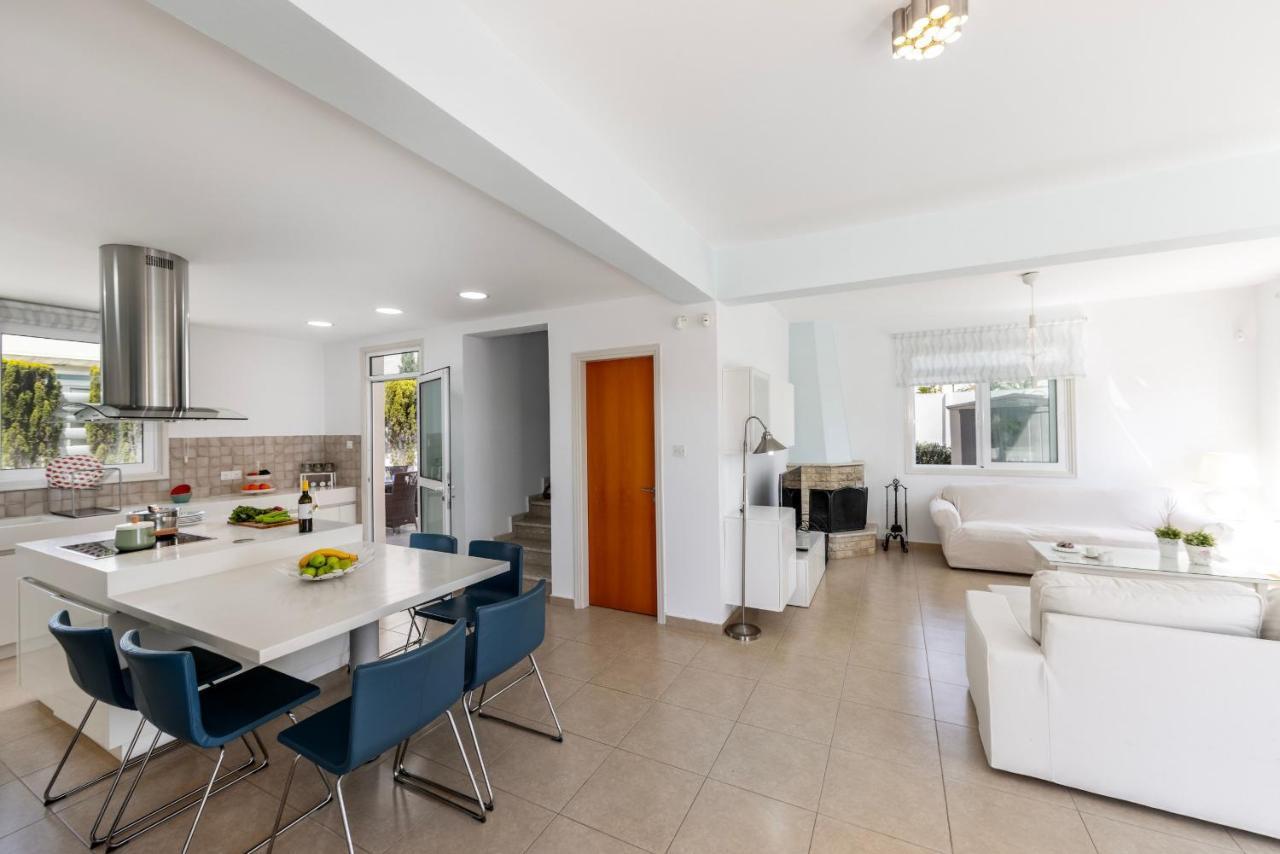 Protaras Sunrise Zen Seafront Villa Kültér fotó