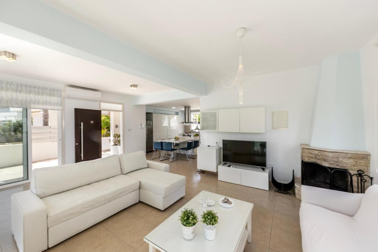 Protaras Sunrise Zen Seafront Villa Kültér fotó